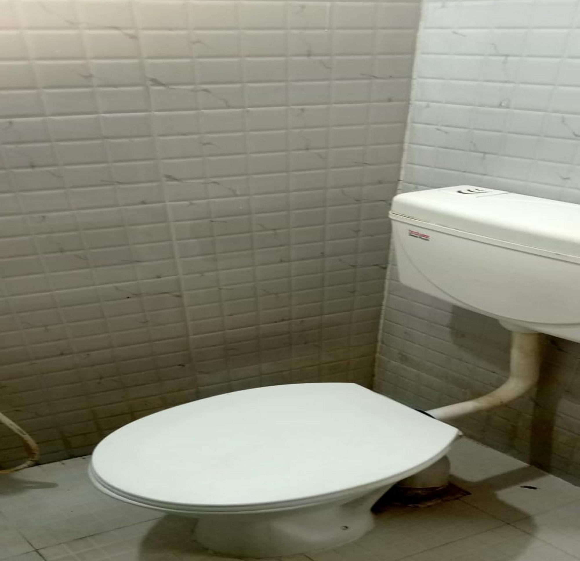 Arumugam Residency Ac Tiruchchendūr エクステリア 写真