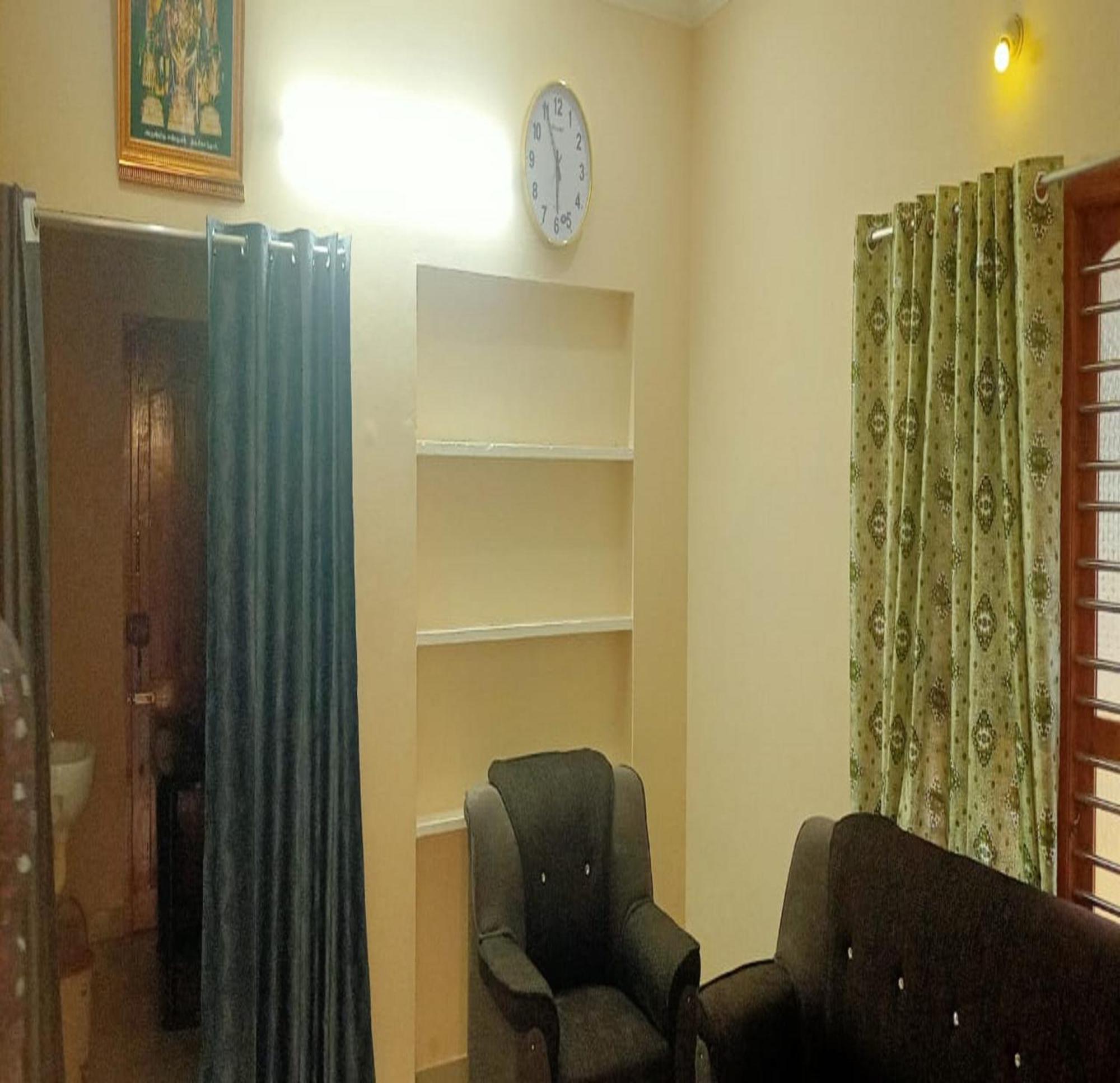 Arumugam Residency Ac Tiruchchendūr エクステリア 写真